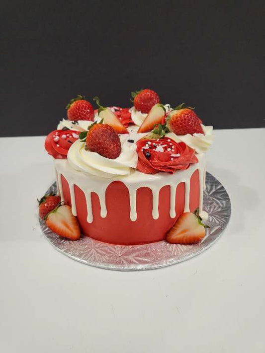 Gâteau fraise rouge et blanc